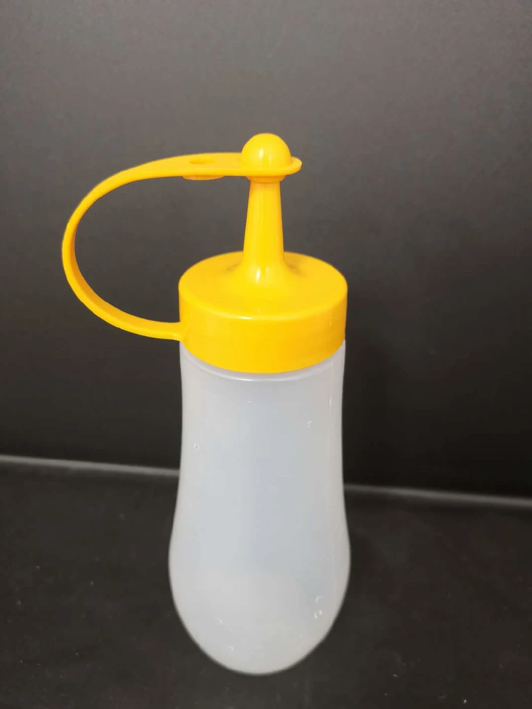 250ml 8.5oz LDPE Chili Plastic Squeeze Sauce Bottle for Ketchup